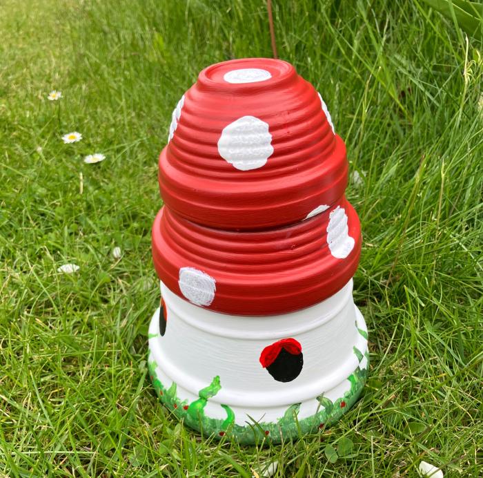 ushroom House M3 - Svampehus med 18 cm højde og 13,5 cm bunddiameter